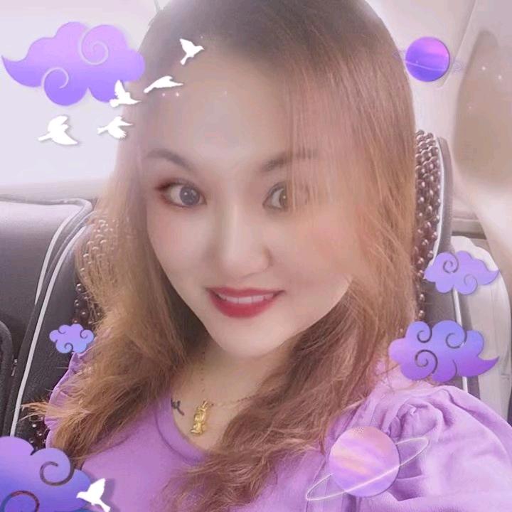 巴黎树下的笑脸