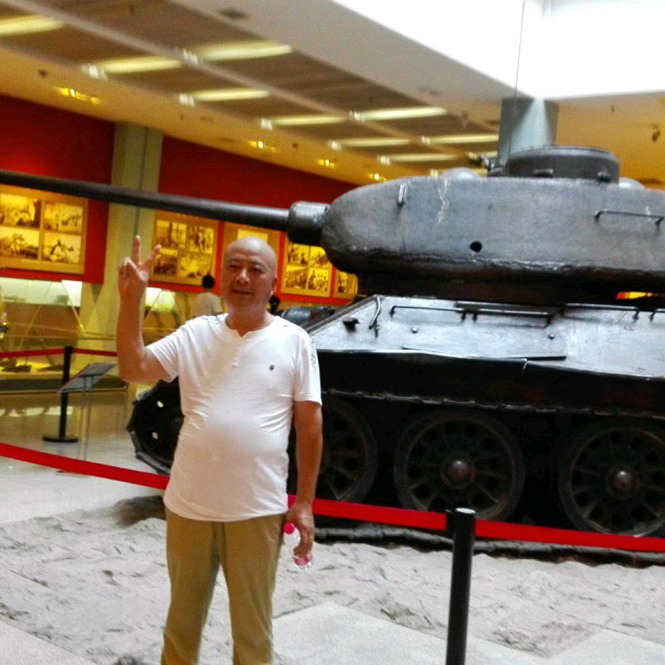 (老兵王哥〉爱唱歌