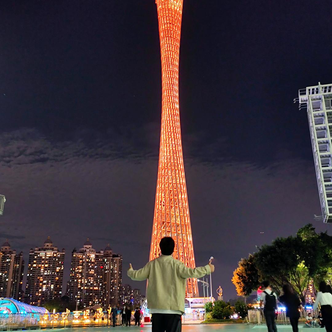 一天吃十块五花肉