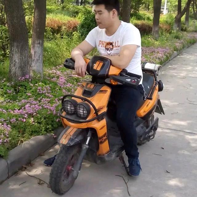 “鄙人，姓金”    石可炼金