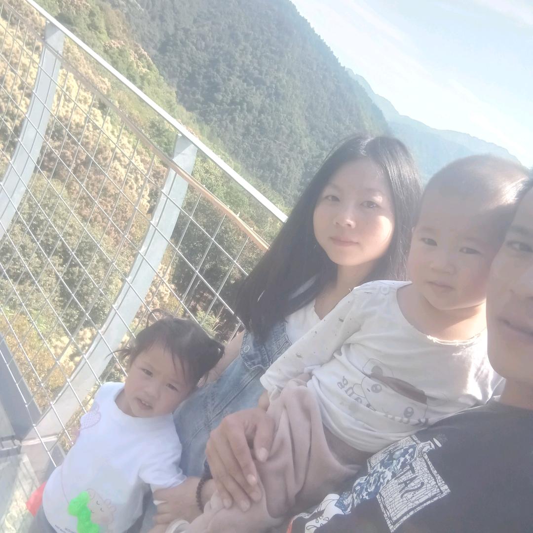 此生我陪你、J