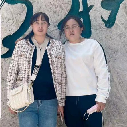 朱朱…