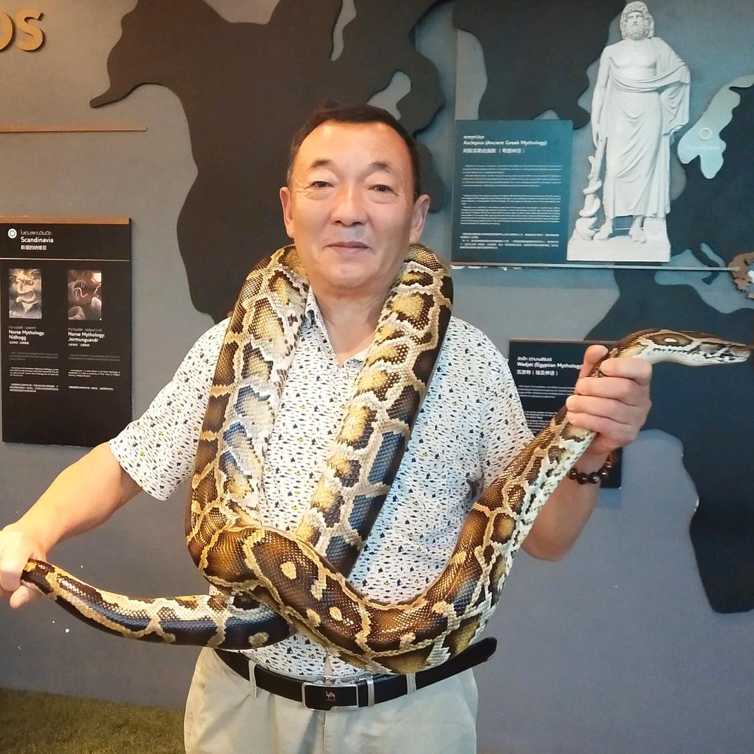 用户32807922头像