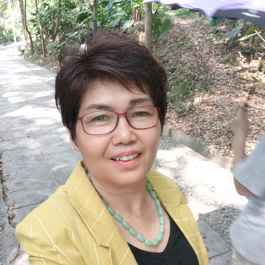 小小陈和姥姥（猫）