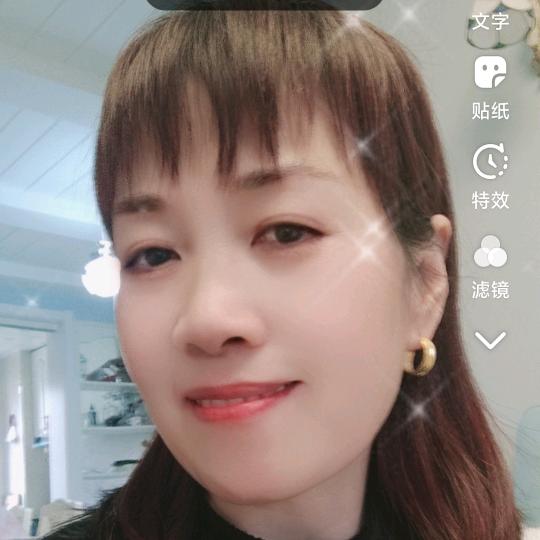 朱琴