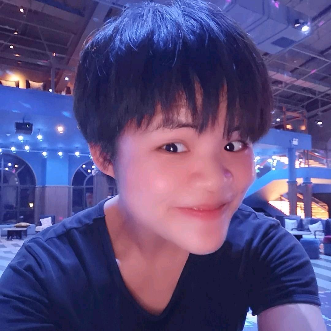 凌同学读书