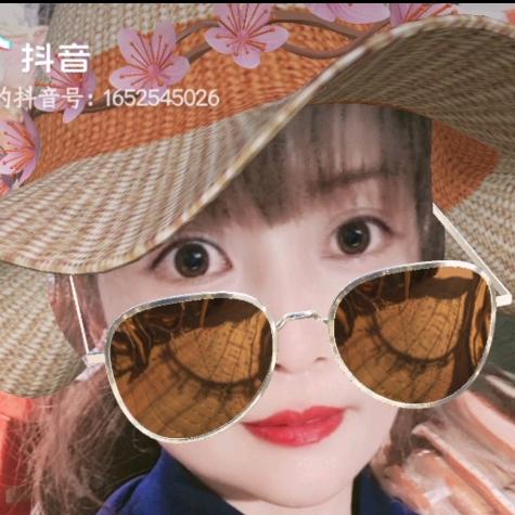 啊霞服装商行