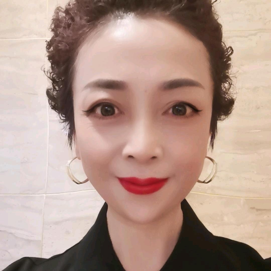 高雅一族，姐姐🌹