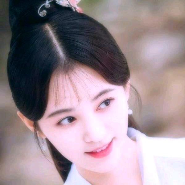 雪山上的一朵雪莲