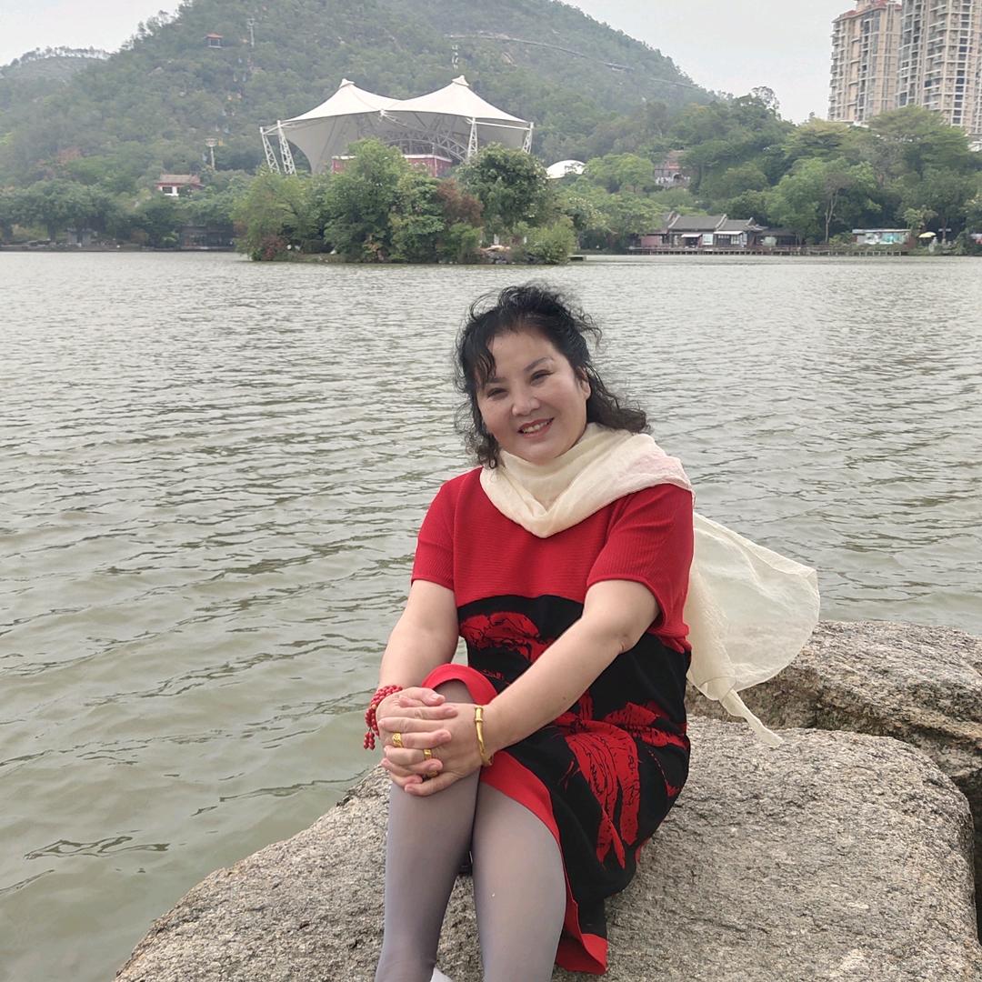 笑叹，红尘