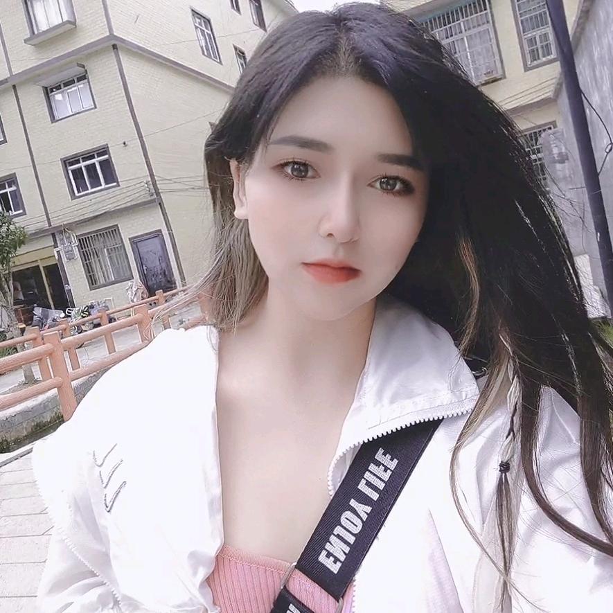 罗芸兮