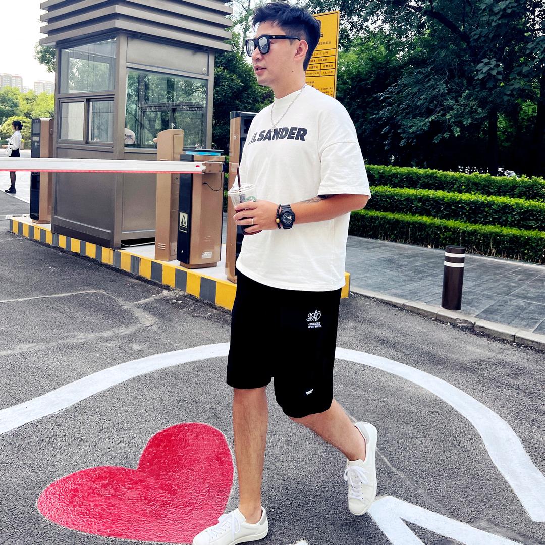 李明泽