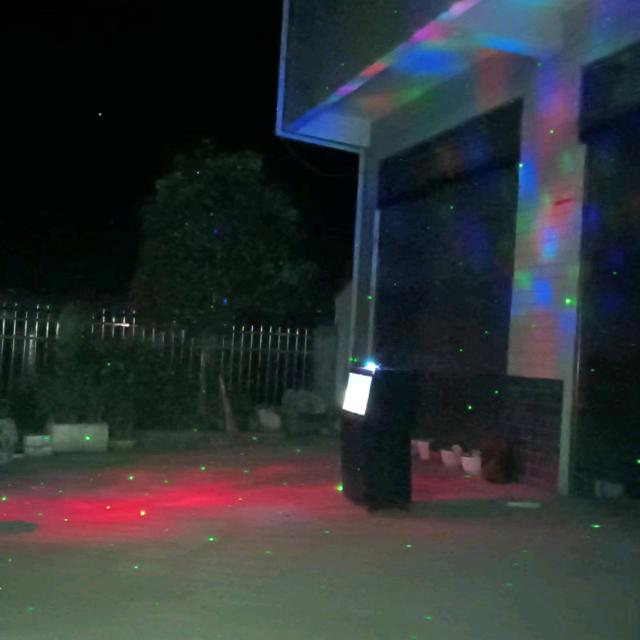 农村小舞台想唱就唱