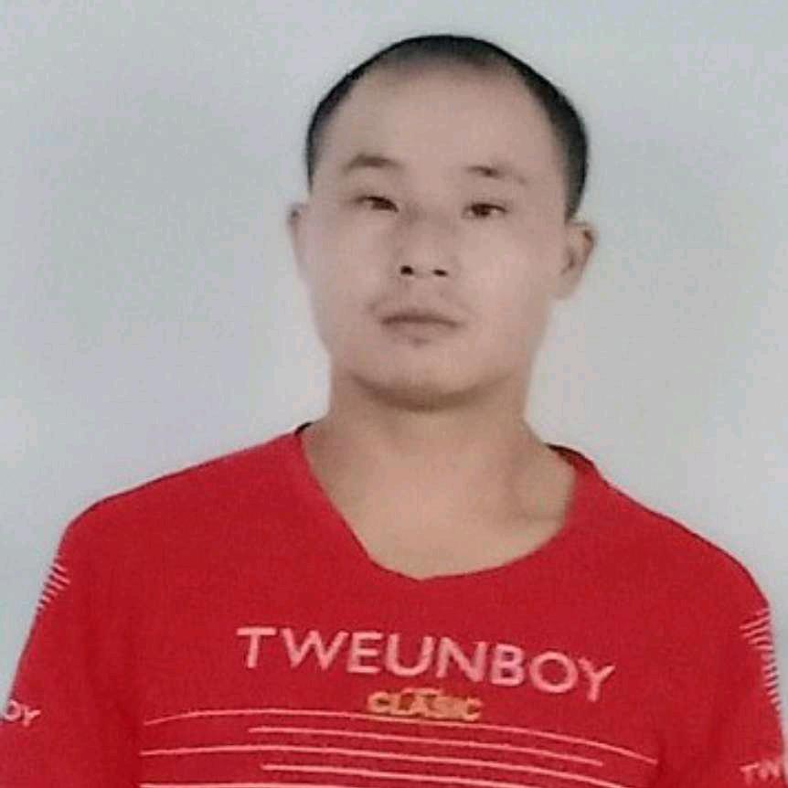 海生卖赣南脐橙自己家种的