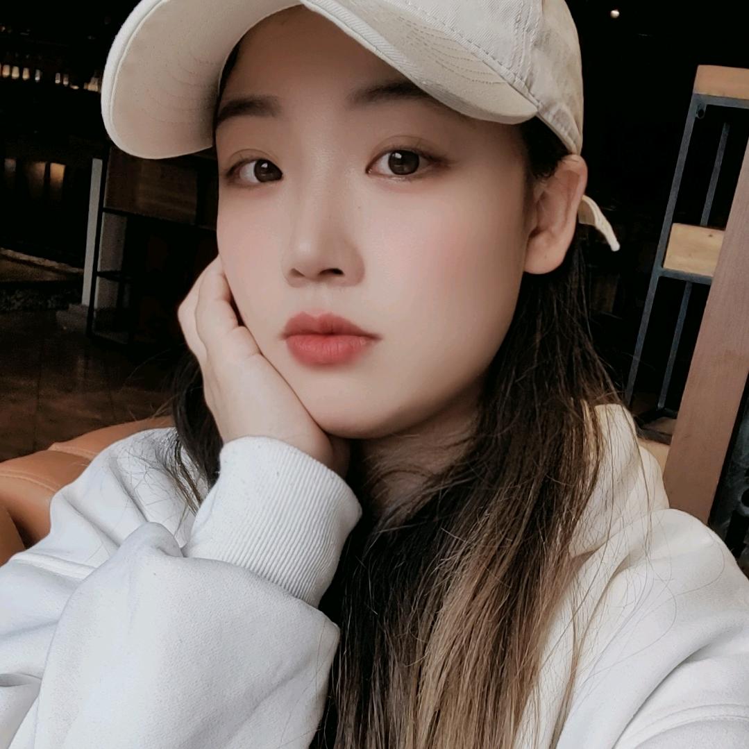 Y.🌼