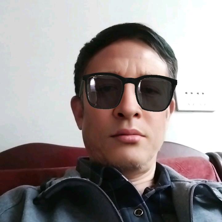 萧