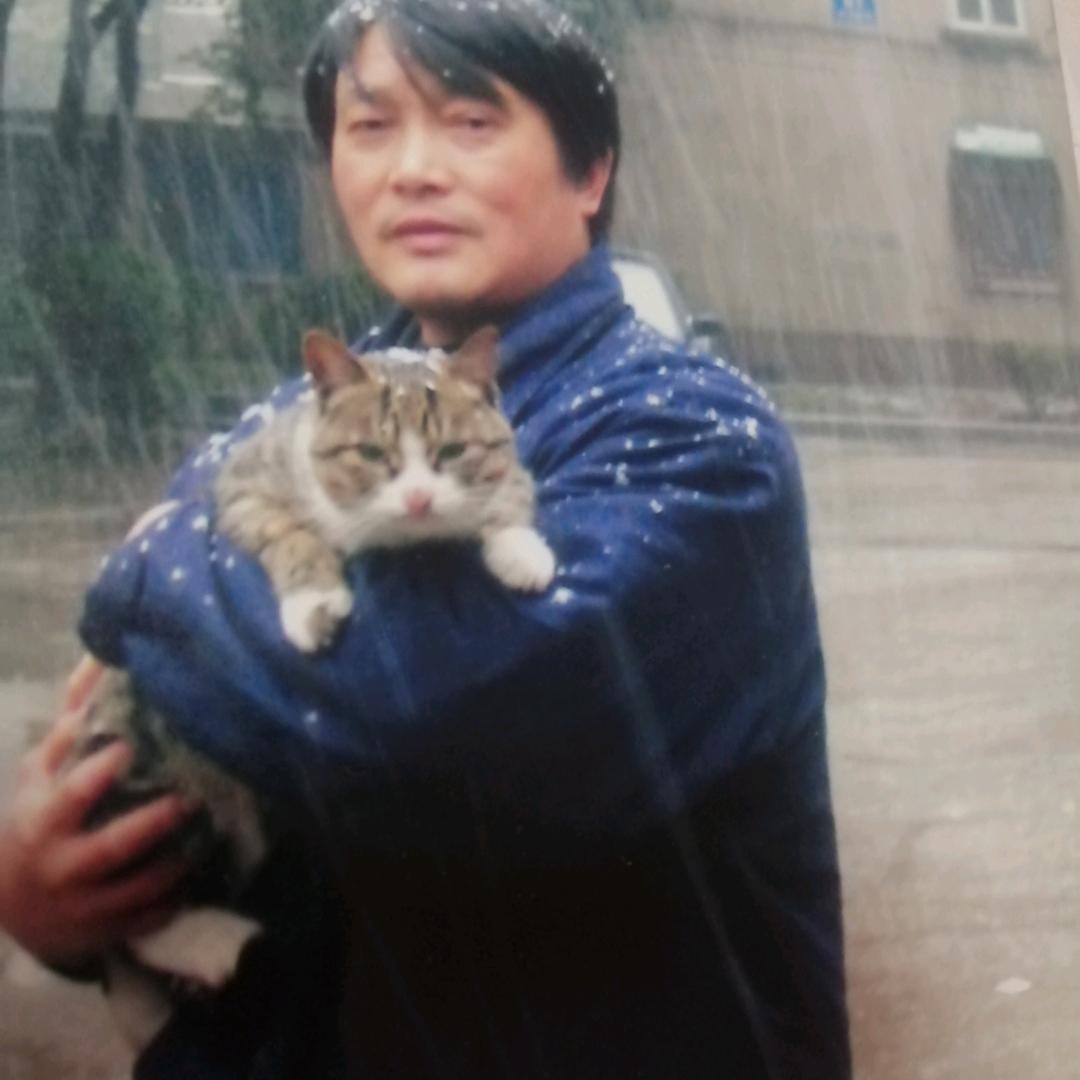 老玩童一不老松小号互关.6点20分开播