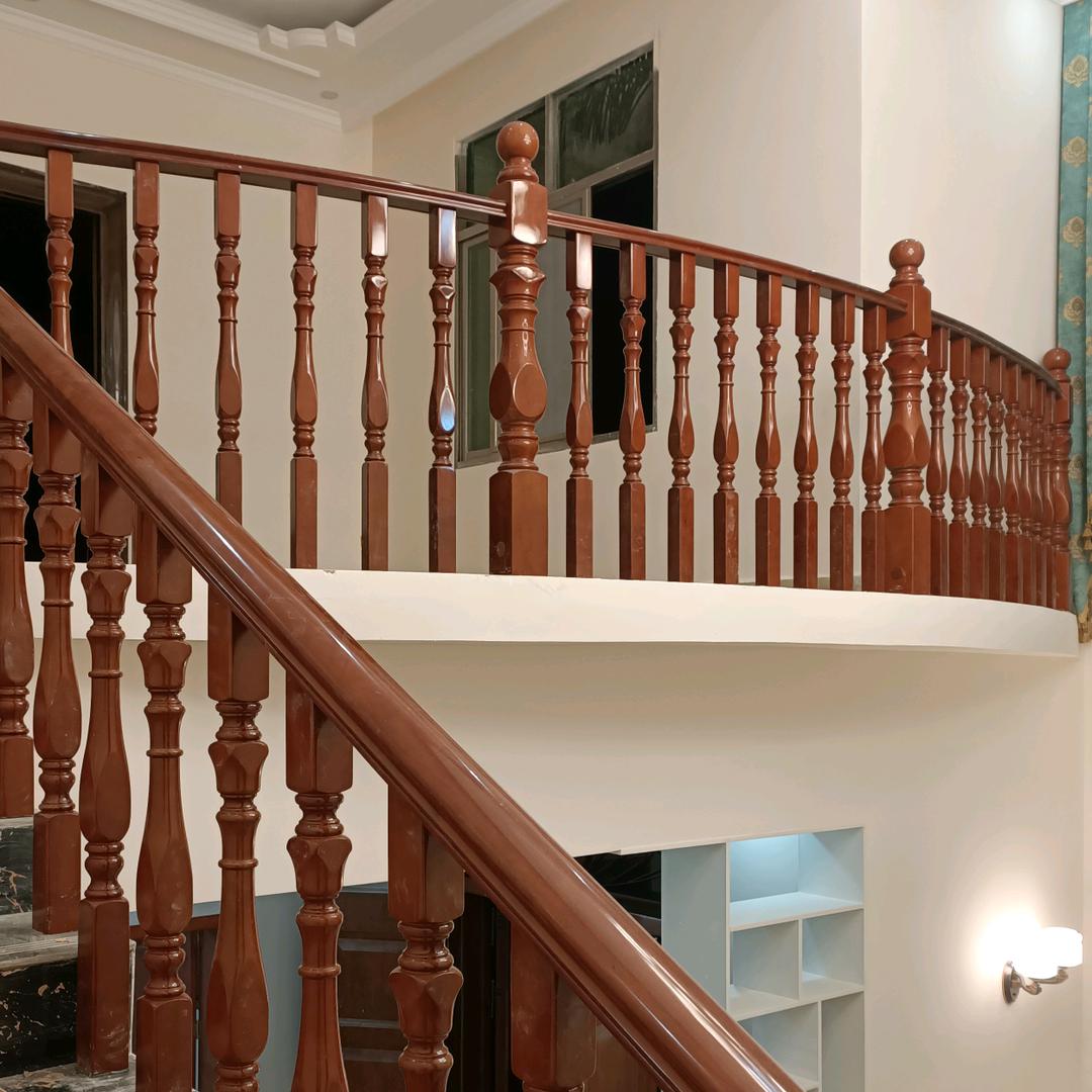 泸沽镇游师楼梯扶手经营店