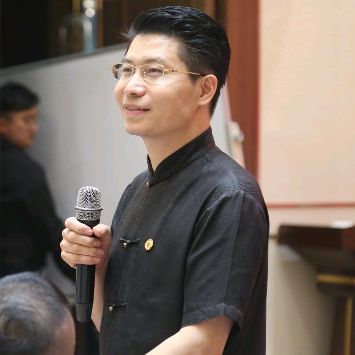 中国式家风康华兰