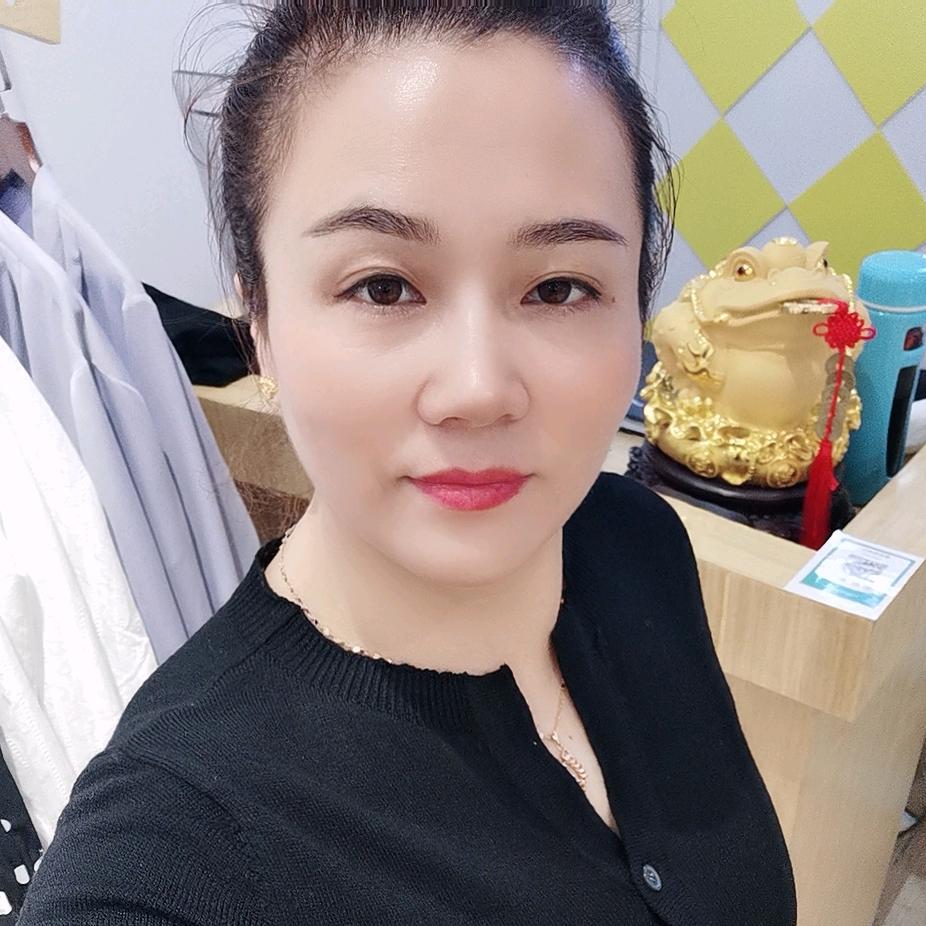 常宁爱依莲专卖店女装