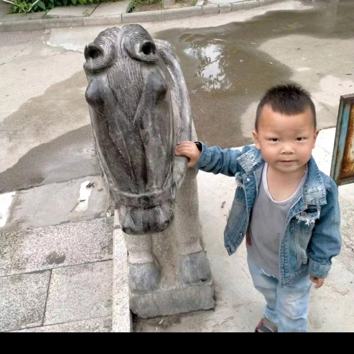 用户57316891890曾经的少年