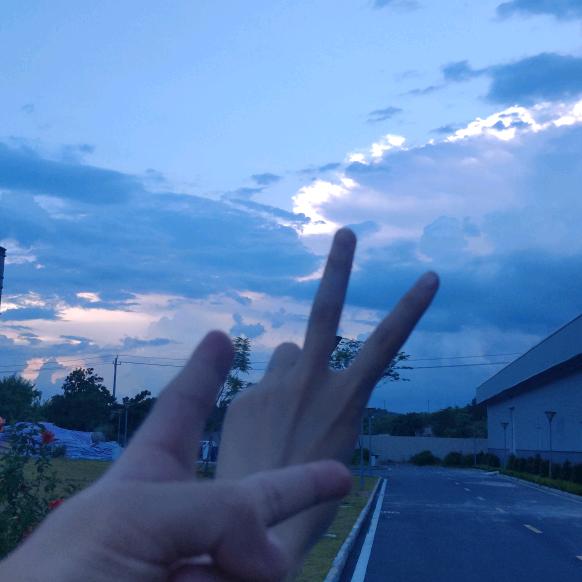 ゛社恐想退休躺平