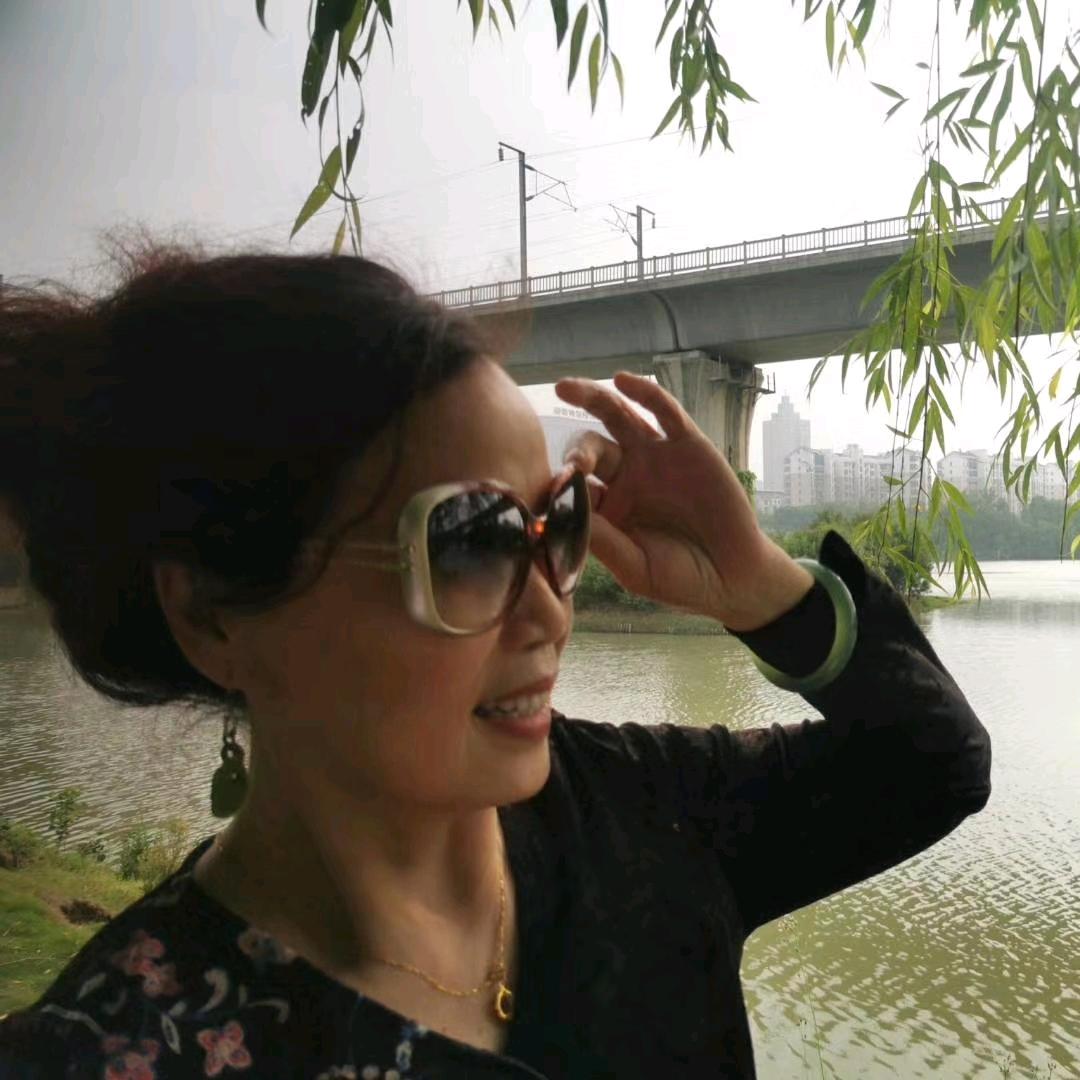 爱的家园！胡慧英！