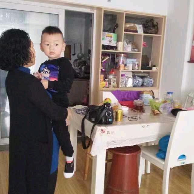 两个孙子奶奶
