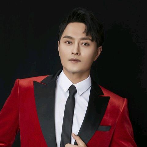回萌一笑百媚生
