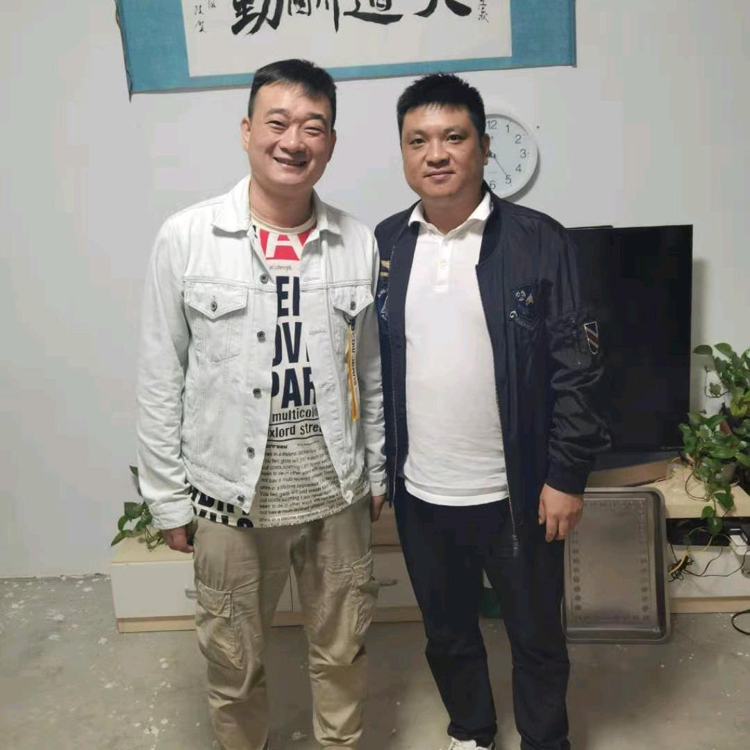 华德来(华哥)