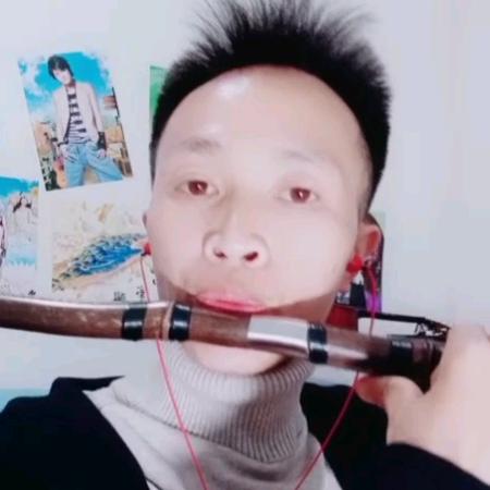 李冰：艺人