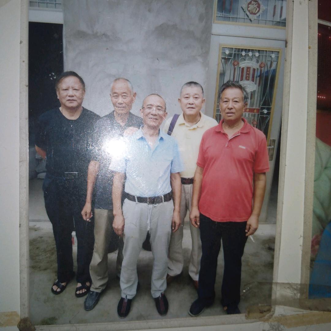 王殿军