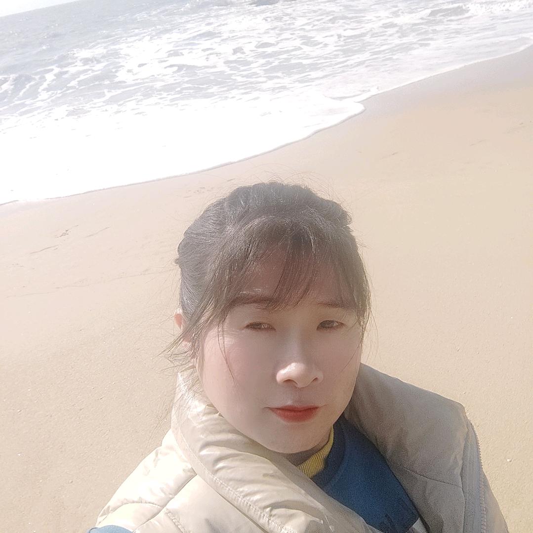 余生(｡･㉨･｡)ﾉ♡ 安好