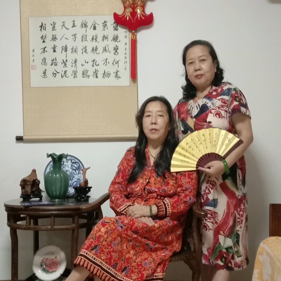 京城姐妹     早上8.00开直播