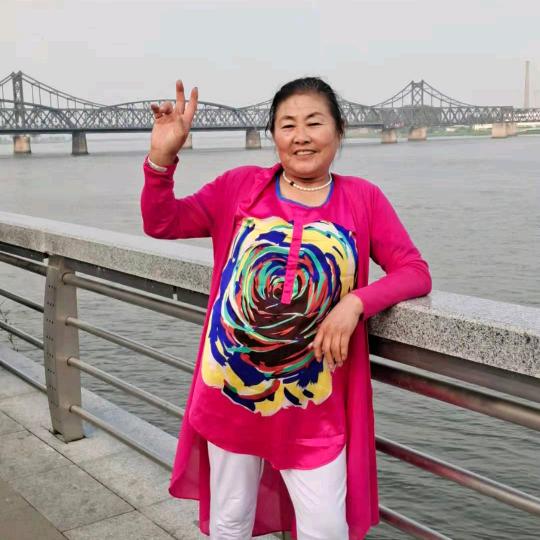 爰表演的赵`奶奶