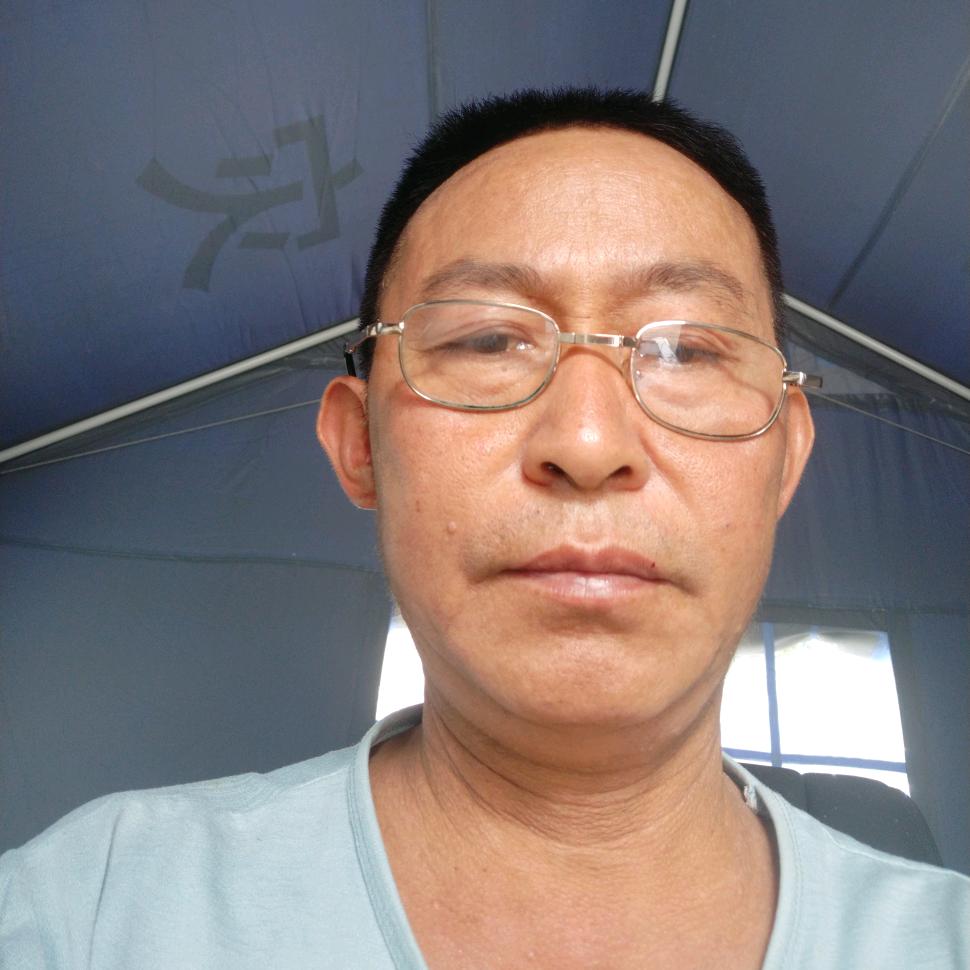平安快乐松哥