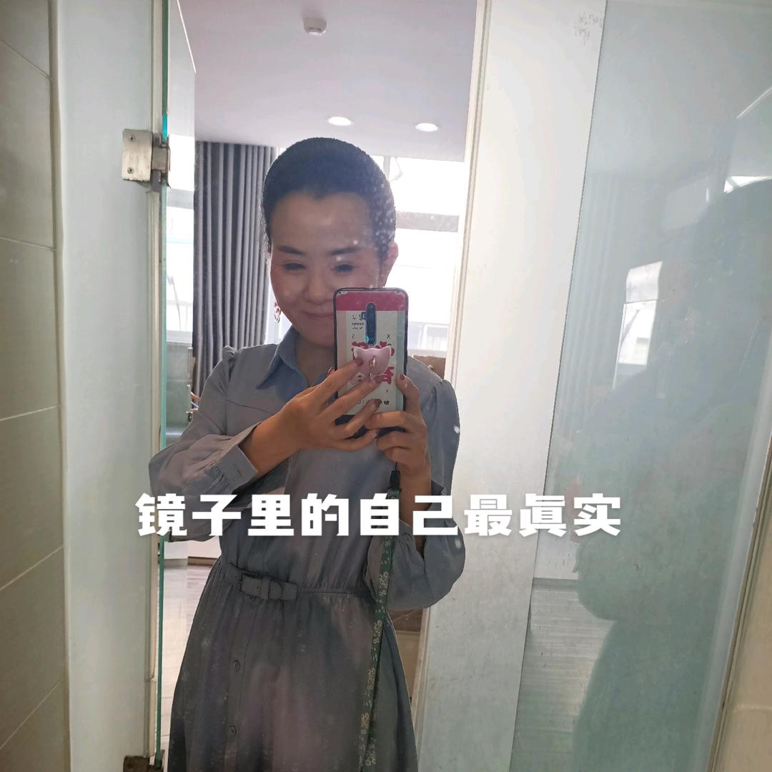 莹莹👄