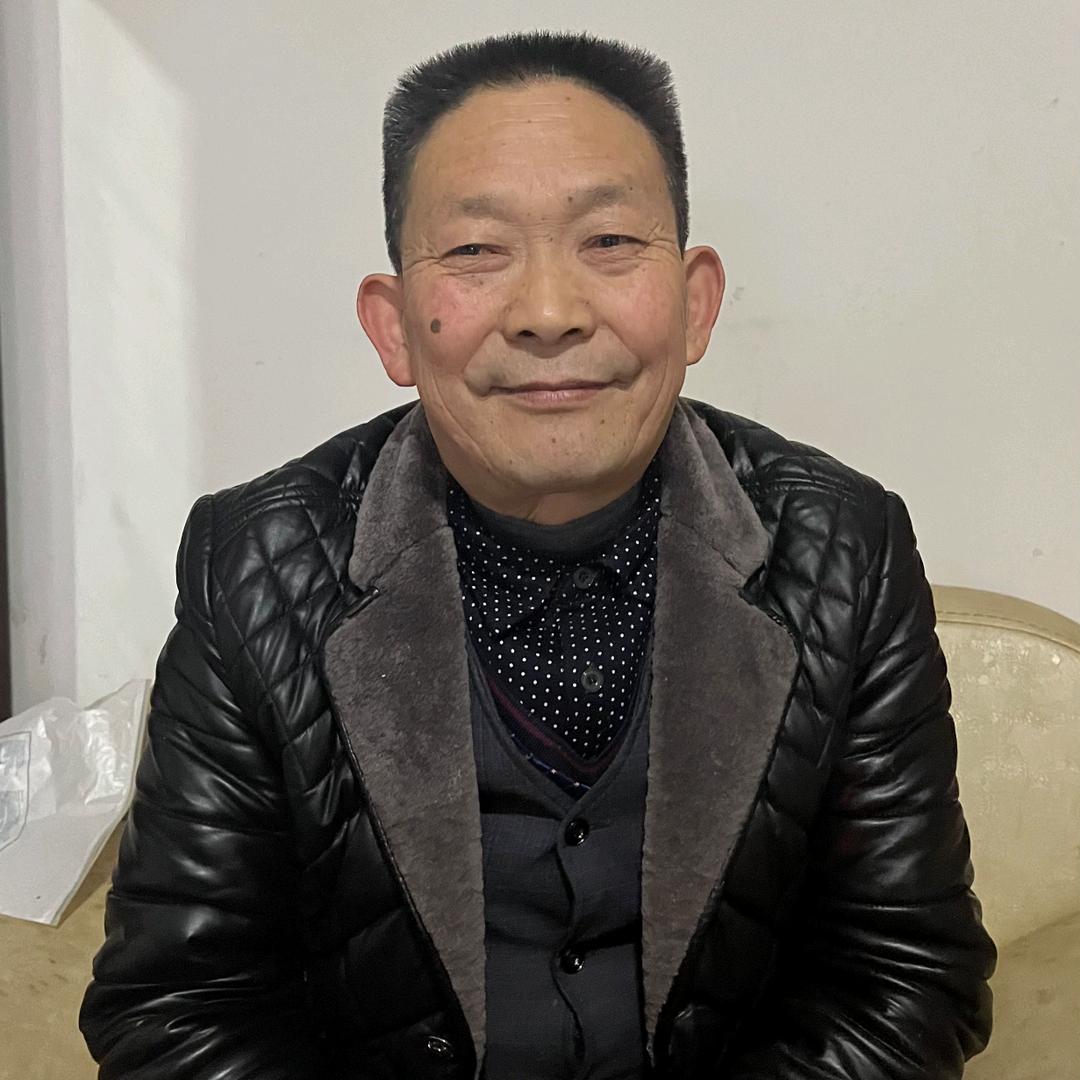 罗典章