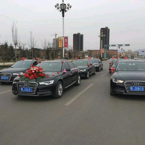 乡宁诚信婚庆车队    专业婚礼主持