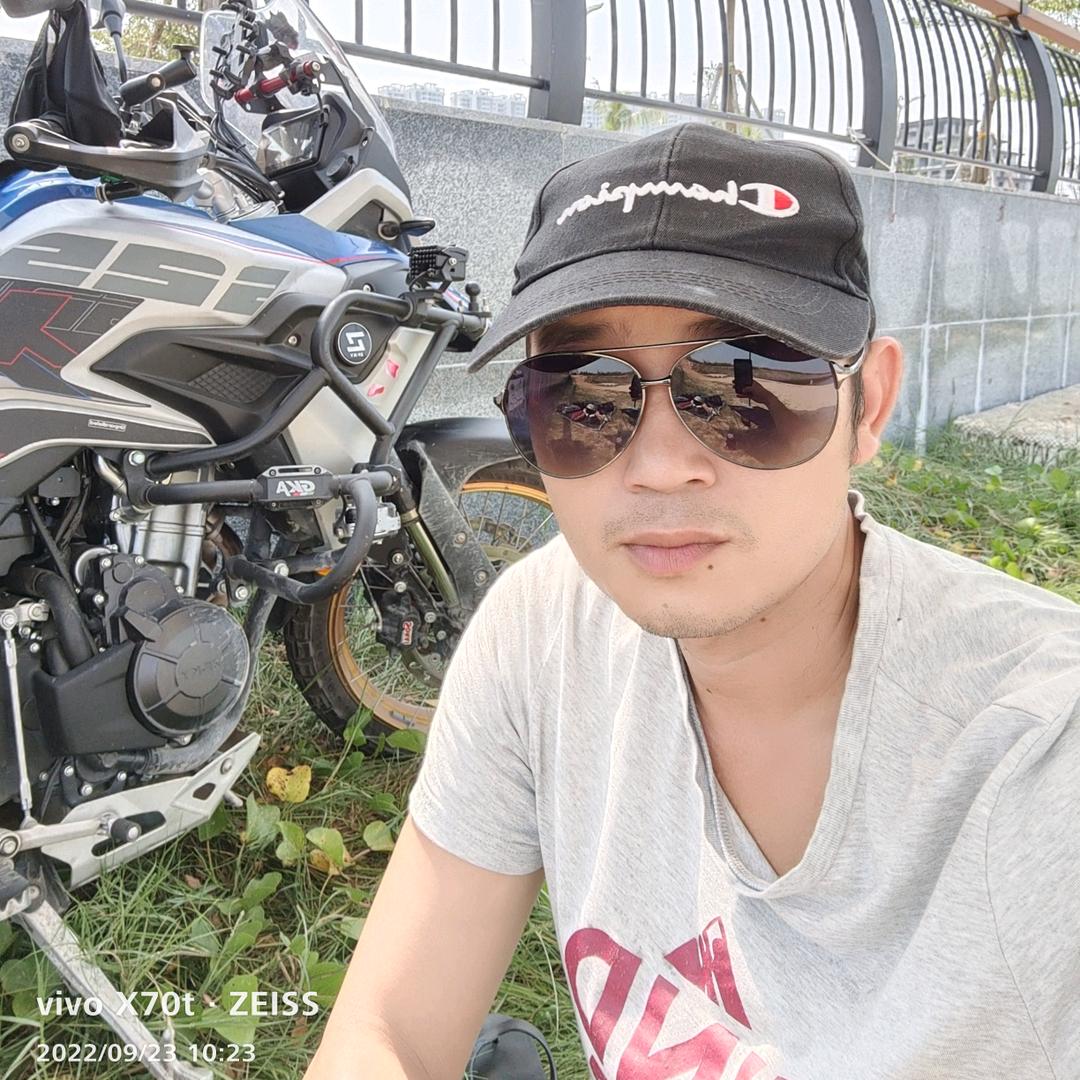 一个人的摩旅……傻滔
