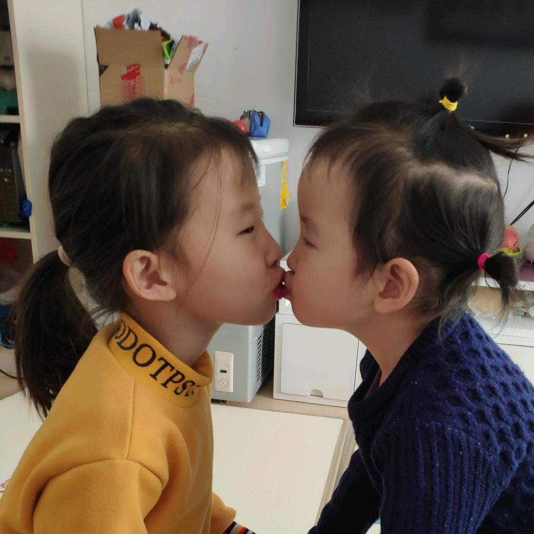 妞妞和缘缘