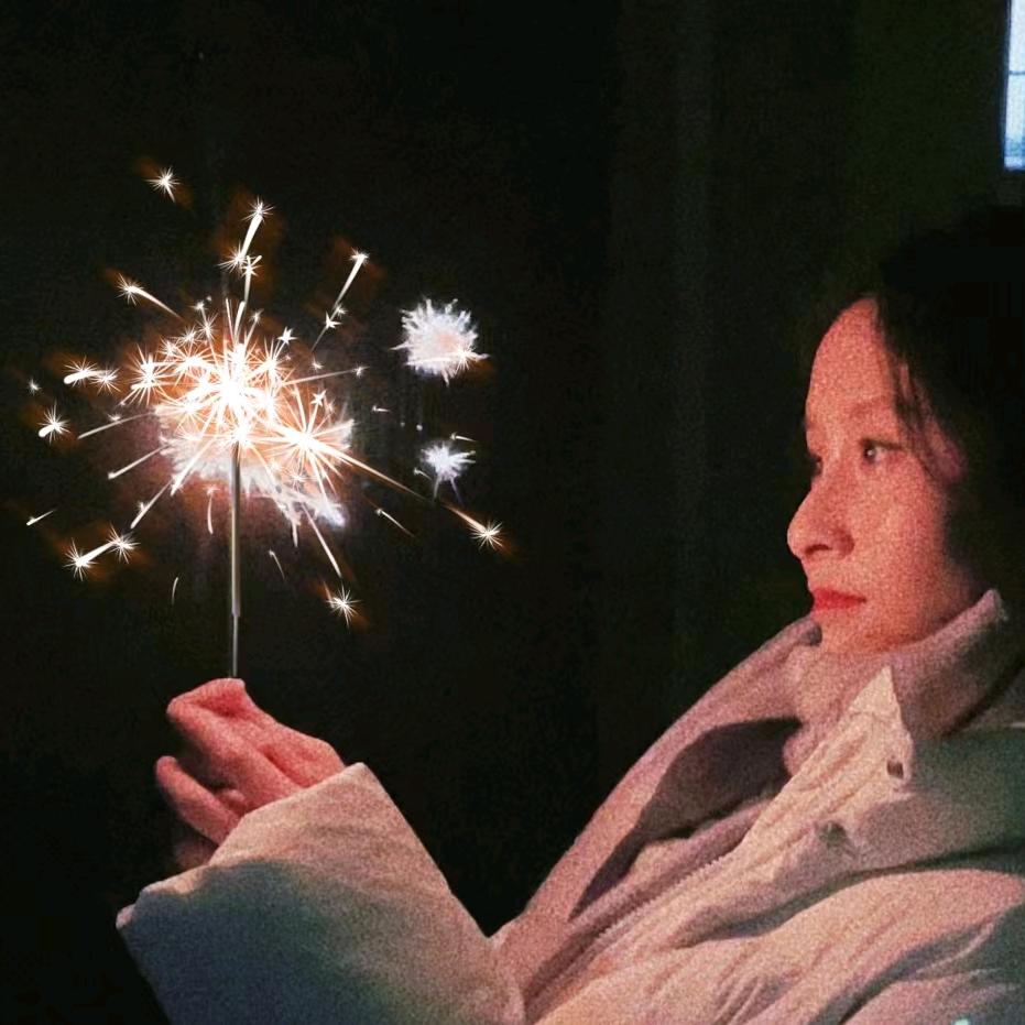 夜晚的彩虹