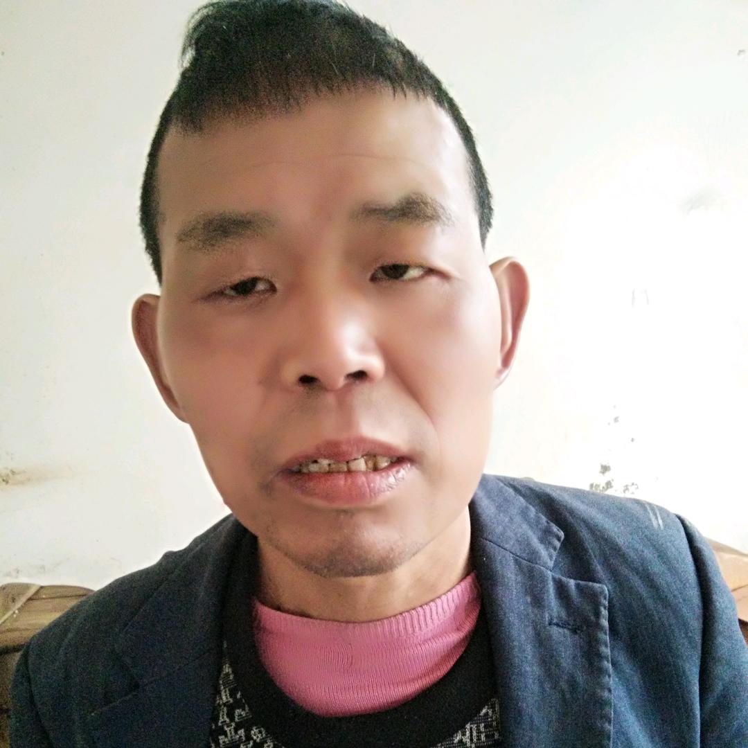 周大哥👉晚上八点半钟开播