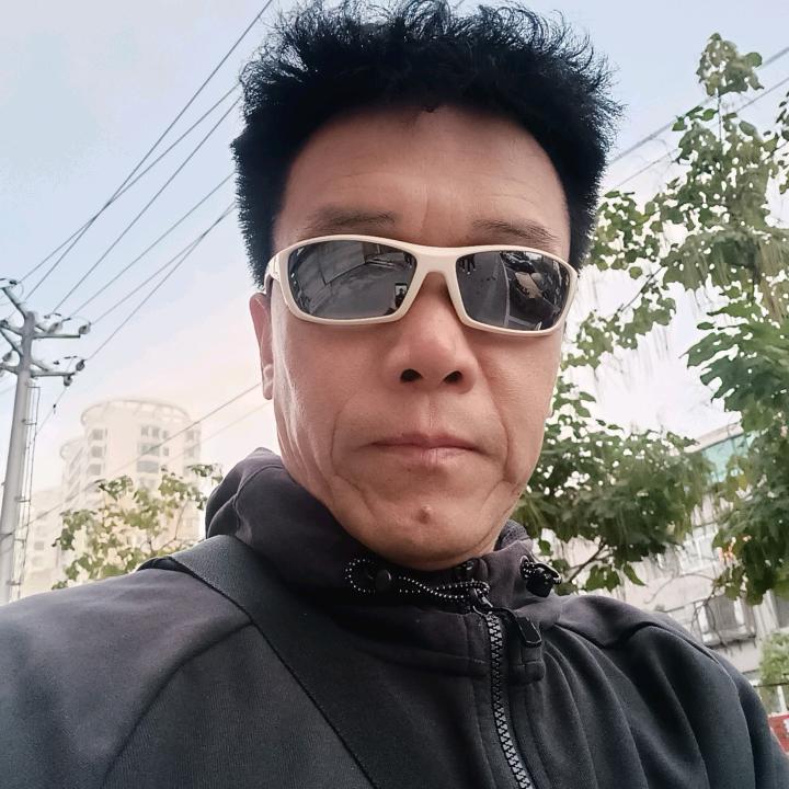 群歌