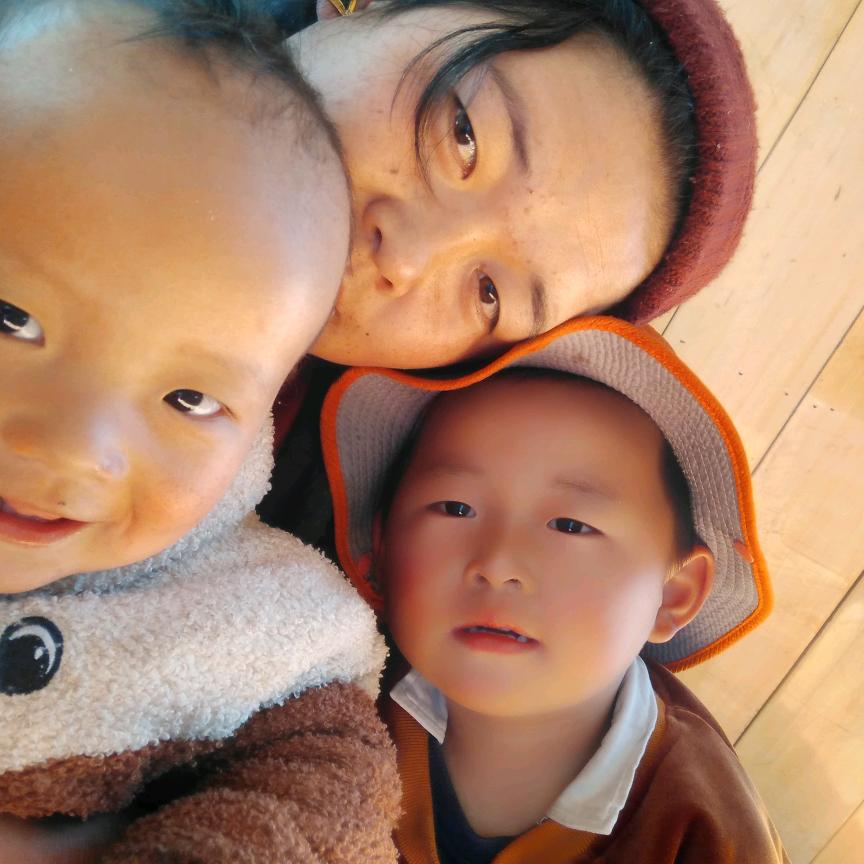 藏地禾居民宿（甲根坝店）