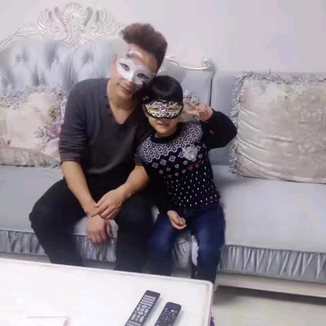 淮安专注减龄发型师吴极