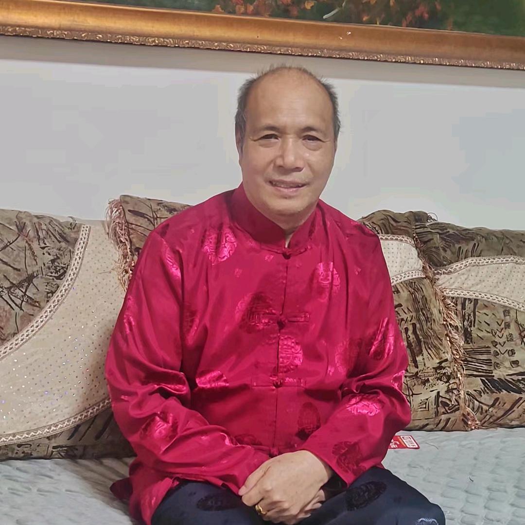 布衣老人