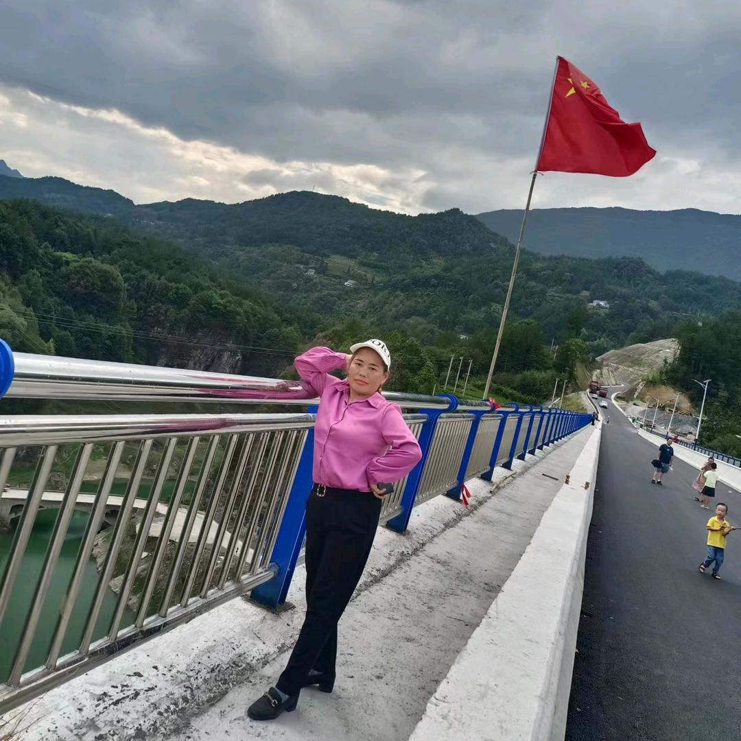 微笑前行《拒绝连赞谢谢啦！》