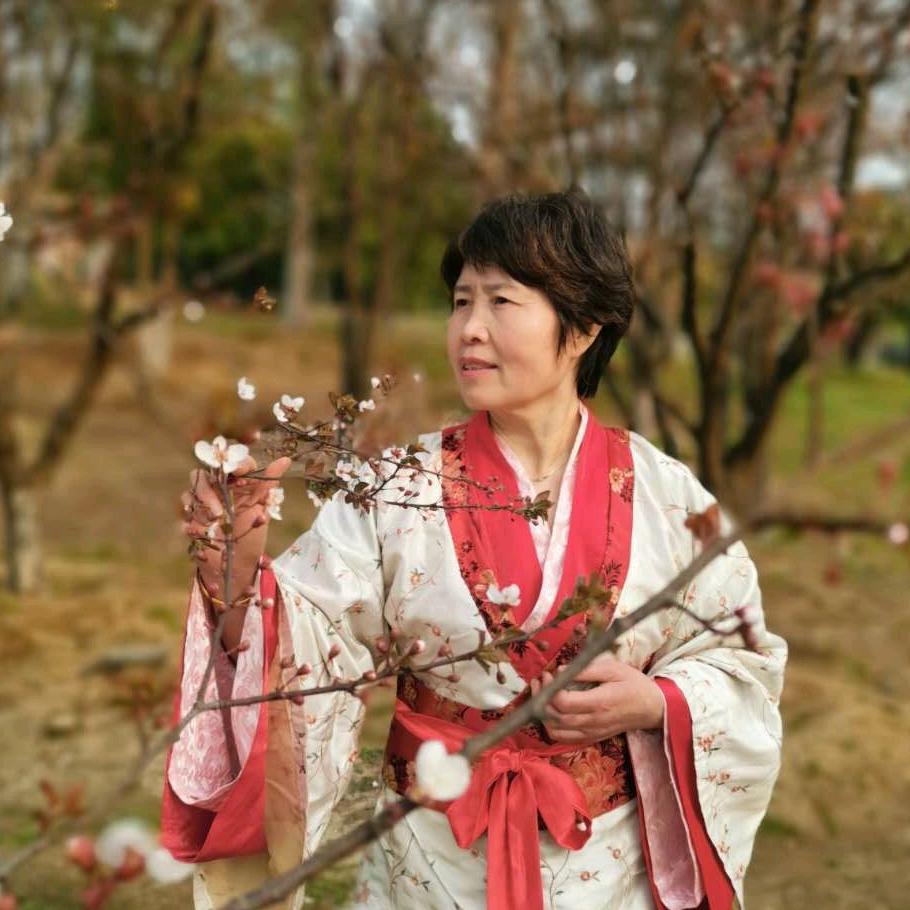 洁洁（圣洁美发）