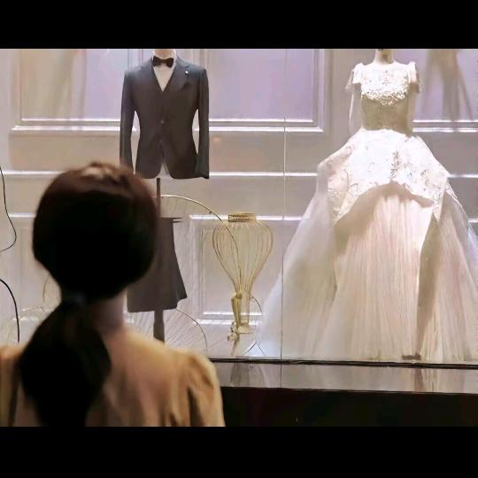 小灰灰（长沙约拍）